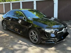 Mercedes-Benz A 200 A 200 7G-DCT AMG Line
