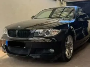 BMW 118 BMW 118d Coupe (1er, E82) - M Paket, Leder, Xenon, etc.