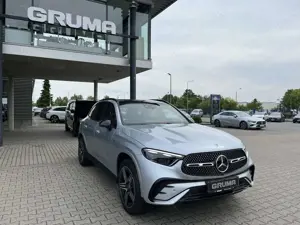 Mercedes-Benz GLC 300 GLC 300 de 4M AMG+Night+AHK+Pano+DigiLight+Distr Bild 3
