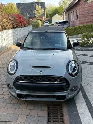 MINI Cooper S Cabrio Mini Cooper S Cabrio Aut. Sidewalk