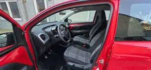 Peugeot 108 Active,Klima, Bluetooth, DAB,LED,8 Fach Bild 4