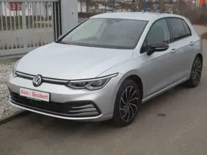 Volkswagen Golf VIII Move eTSI