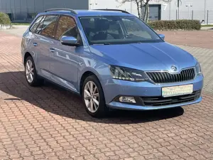 Skoda Fabia Fabia Combi 1.2 TSI Joy Xenon PDC SHZ ALU Tempomat