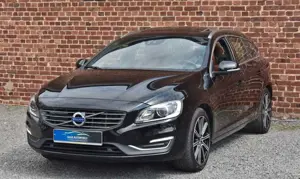 Volvo V60 D6 SUMMUM AWD ACC LEDER 8xALU S.DACH KAMERA