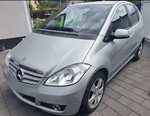 Mercedes-Benz A 180 A-Klasse  5-Türer Autotronic Elegance