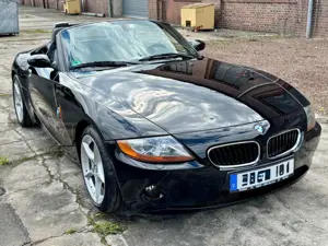 BMW Z4 Roadster 3.0i  - scheckheftgepflegt Leder Alarm Ha Bild 2