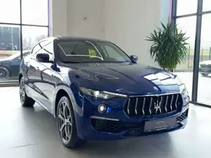 Maserati Levante GT Mild-Hybrid Soft Close Pano 21"