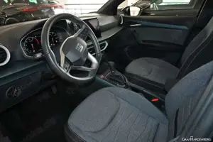 SEAT Arona 1.0 TSI Automatik Xperience LED ACC SzHzg PDC Bild 5