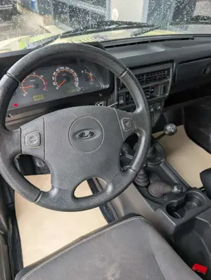 Lada Niva Bronto 4x4 Höher Offroad Räder Klima AHK Bild 5