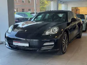 Porsche Panamera 4S Sportabgas Luft Bose Schiebedach R20
