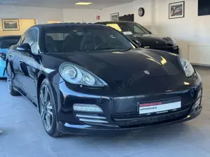 Porsche Panamera 4S Sportabgas Luft Bose Schiebedach R20 Bild 4