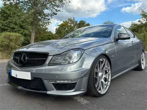 Mercedes-Benz C 63 AMG Coupe SPEEDSHIFT MCT Bild 2