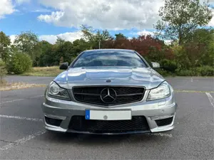Mercedes-Benz C 63 AMG Coupe SPEEDSHIFT MCT Bild 3