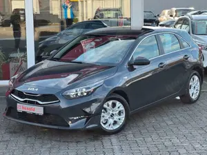 Kia Ceed / cee'd Ceed 1.5 T-GDI Vision+KOMF+AUTOM.  *AKTION*