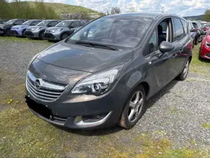 Opel Meriva 1.6 CDTI Innovation ALU AHK KAMERA 1 Hand