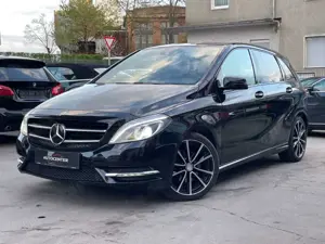 Mercedes-Benz B 200 Automatik NAVI/BI-XENON/R-KAMERA/SHZ