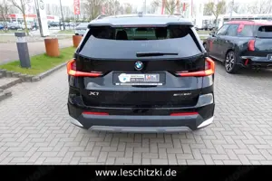 BMW X1 20 i sDrive AHZ/LED/DAB/Komfortzugang Bild 4