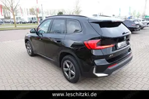 BMW X1 20 i sDrive AHZ/LED/DAB/Komfortzugang Bild 3