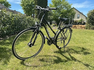 Neuwertiges- Hochwertiges  Damen Trekking Fahrrad 28 Zoll 