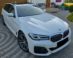 BMW 520 520d Touring Mild-Hybrid (MHEV) xDrive Aut.