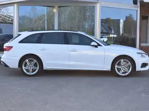 Audi A4 Bild 2