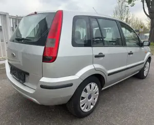Ford Fusion Bild 4