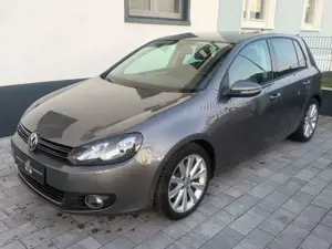 Volkswagen Golf VI Highline /STANDHEIZUNG/BiXENON/AHK