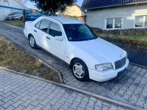 Mercedes-Benz C 180 C-Klasse Sport
