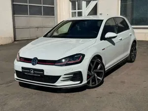 Volkswagen Golf VII GTI 6Gang ACC DIGITALTACHO LED AMBIENTE