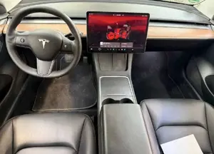 Tesla Model 3 Bild 3