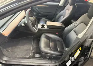 Tesla Model 3 Bild 5