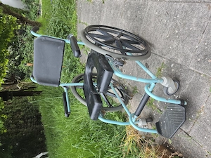 Sopur Dusch Rollstuhl Delpin