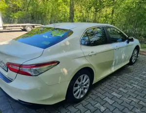 Toyota Camry Hybrid Business Edition