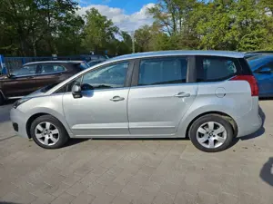 Peugeot 5008 Bild 3
