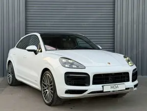 Porsche Cayenne Coupe GTS V8 Chrono-Sport 22-Zoll 360'