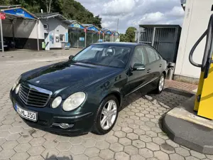 Mercedes-Benz E 320 CDI 7G-TRONIC Avantgarde DPF Bild 2