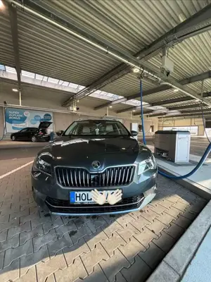 Skoda Superb Combi 2.0 TDI DSG Ambition