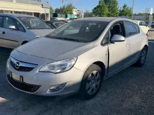 Opel Astra Astra Fließheck  5-Türer 1.6 Cosmo