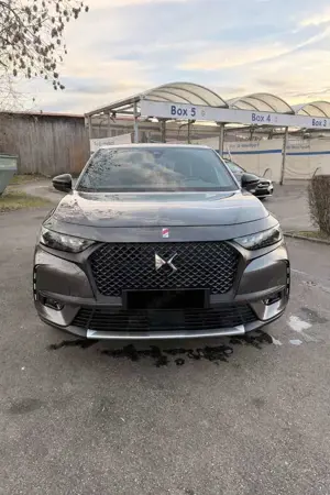 DS Automobiles DS 7 Crossback Performance Line