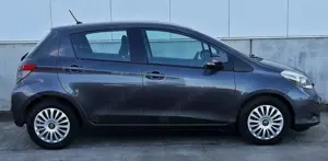Toyota Yaris Automatik Navi Kamera PDC *GARANTIE bis 03/27 Bild 5
