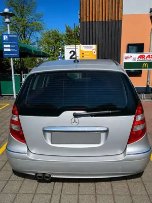 Mercedes-Benz 200 A200 Turbo
