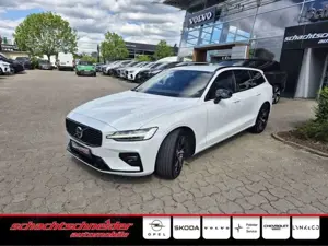 Volvo V60 B4 B DKG Plus Dark+BusinessPak+360°Kam