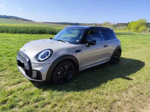 MINI Cooper Mini Cooper Aut. John Cooper Works Trim mit Panorama/ Schiebedach