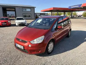 Ford S-Max Titanium
