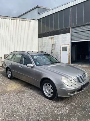 Mercedes-Benz E 280 T CDI 7G-TRONIC Elegance Bild 4