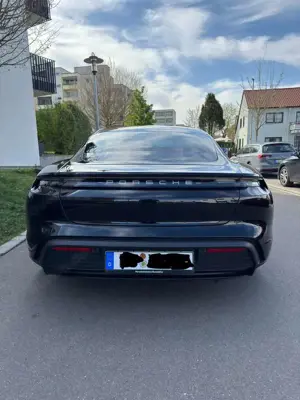 Porsche Taycan 4S Perform Bose Chrono Inno Pano Approved Bild 3