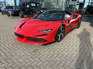 Ferrari SF90 Stradale STRADALE 4.0 PHEV 735KW *Ein Traum in Rot* Bild 2