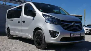 Opel Vivaro Tourer Lang 2 Schiebetüren Schienensystem Navi