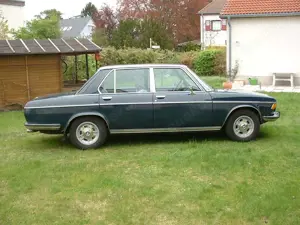Oldtimer BMW Modell E3, 3.0 S, 2. Hand, Garagenwagen in Berlin