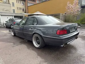 BMW 740
